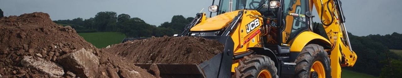 Usługi koparko-ładowarką Zielona Góra – wynajem koparki z operatorem