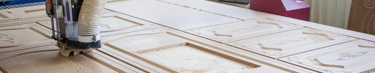 Usługi stolarskie Bydgoszcz – cięcie płyt, oklejanie i obróbka CNC