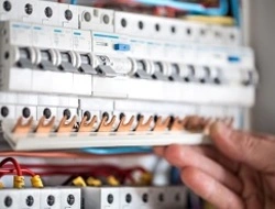 Usługi elektryczne Łomianki