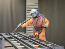 Mobilne Piaskowanie Kaszuby – Piaskowanie maszyn, felg i konstrukcji stalowych