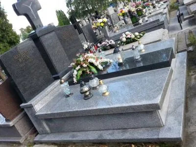 Nagrobki Żyrardów