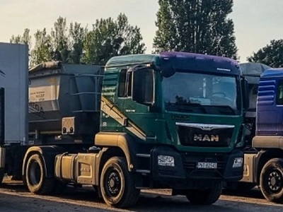 Transport wywrotką Gdynia - materiały sypkie, kruszywa