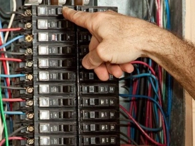 Elektryk Trójmiasto – instalacje elektryczne, monitoring i alarmy